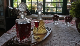 nalewka butelka karafka alkohol salon 