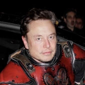 Elon Musk miliarder strój