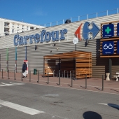 Carrefour sklep supermarket